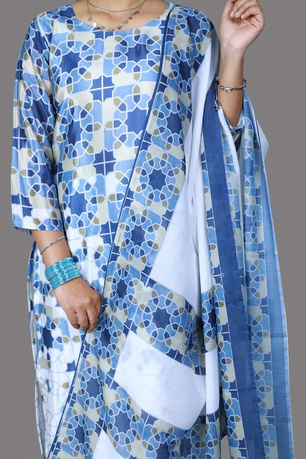 Chinan Chiffon Round Neck with 3/4 Sleeves - Festive Kurti Set | S3SKD1001