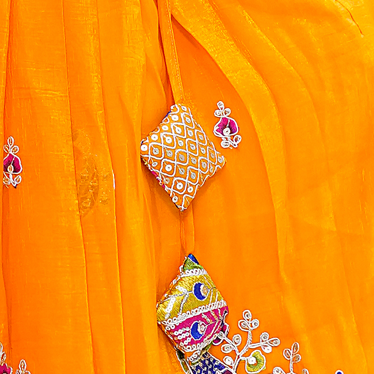 Embellished Lehenga Choli Set – Ethnic Elegance