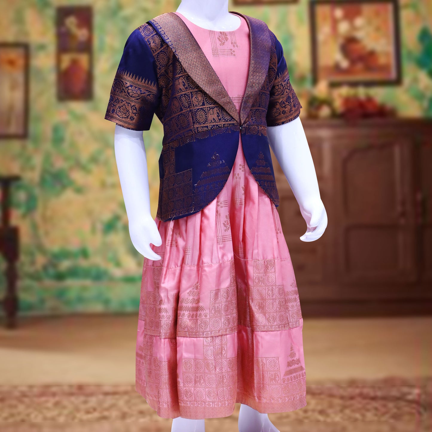 Pattu Pavadai Sattai