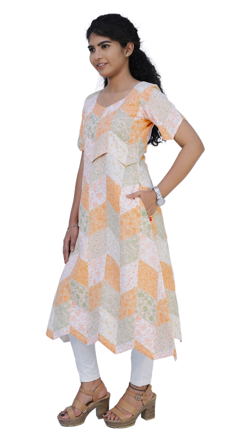 Women Floral Print Straight Kurta | S3K535