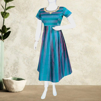 Women's Green Short Sleeves Gown with Maggam Work Neck Design | S3KWGGM
