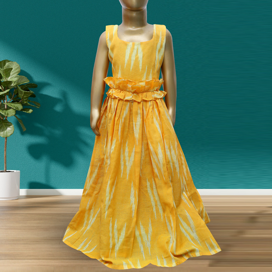 sleeveless gown