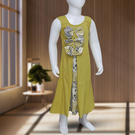 sleeveless gown