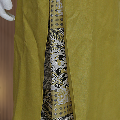sleeveless gown
