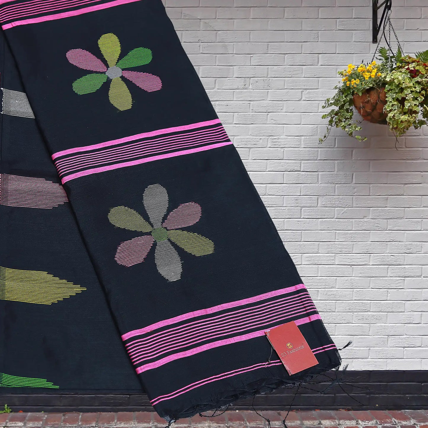Lenin Soft Cotton Saree | Black Printed