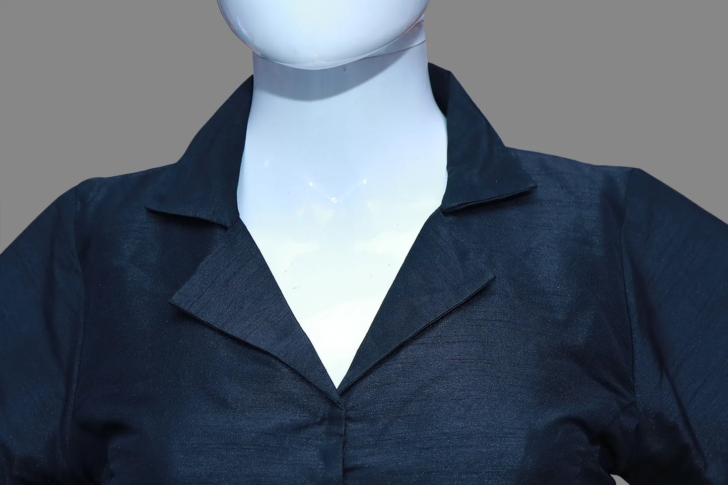 Black Solid Collared neck Blouse | S3B1179