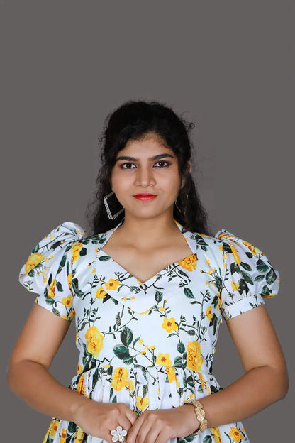 White Floral Puff Sleeves Gown | S3G1136