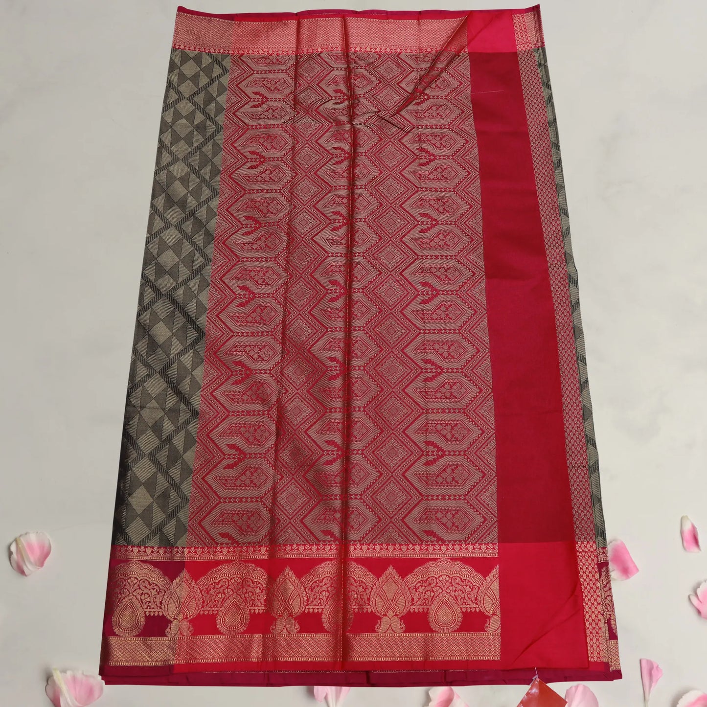 Grey and Pink Border Gadwal Saree | Saree 3