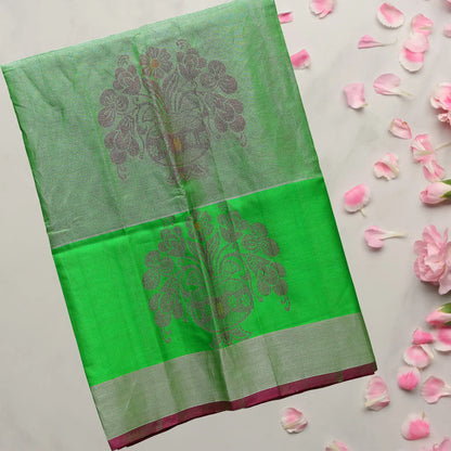 Green Handloom Pattu Saree With Red Border | Red Border