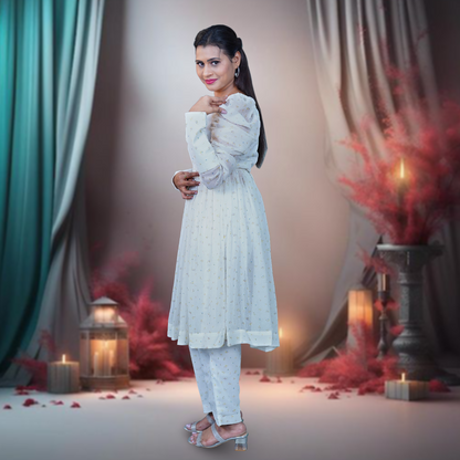 Women Kurta Pant Dupatta Set