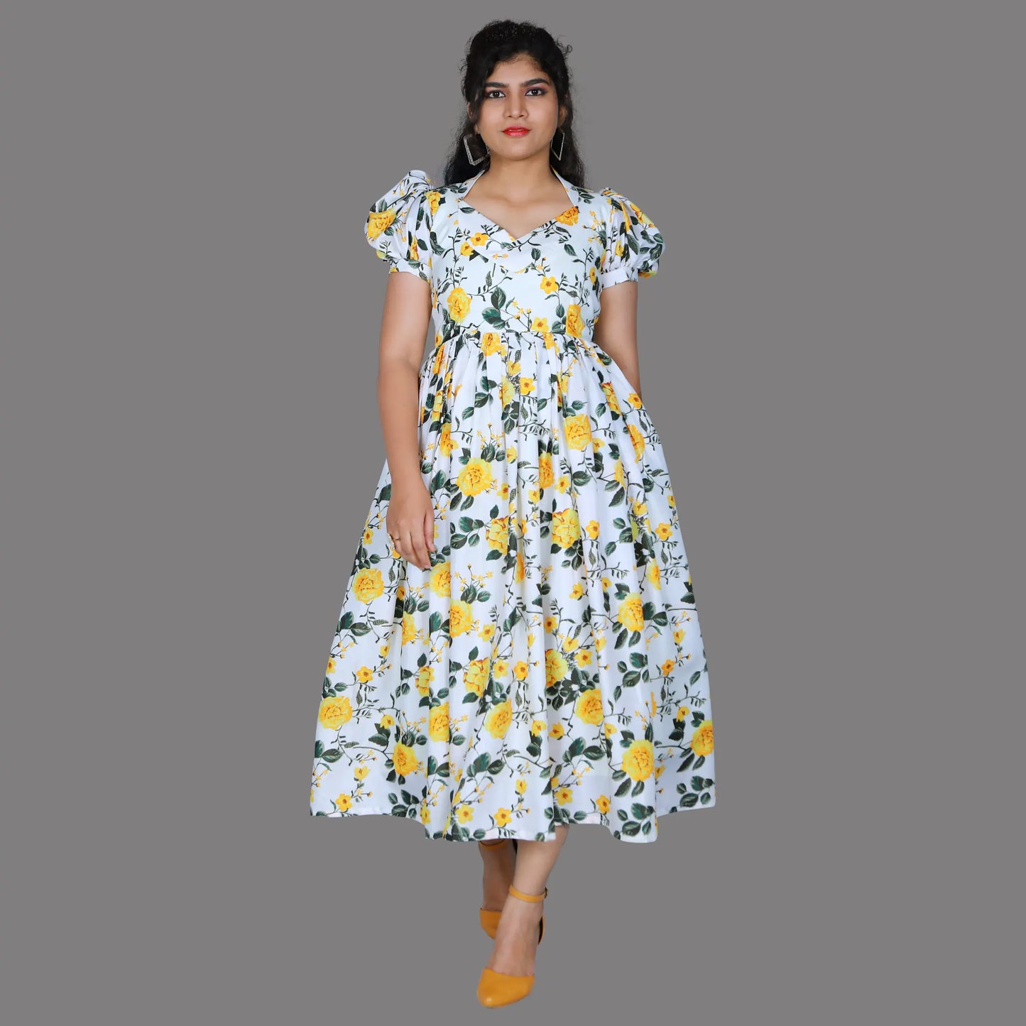 White Floral Puff Sleeves Gown | S3G1136
