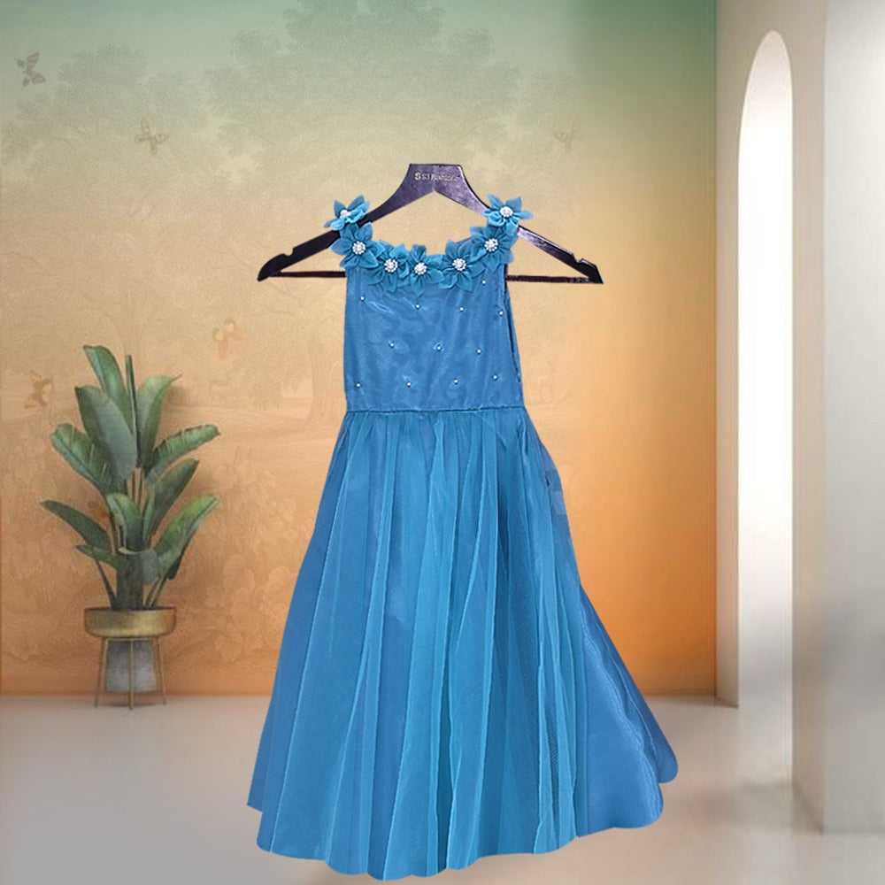 blue, sleeveless party dress or gown