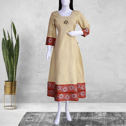 Cream Square Neck Gown | S3G420