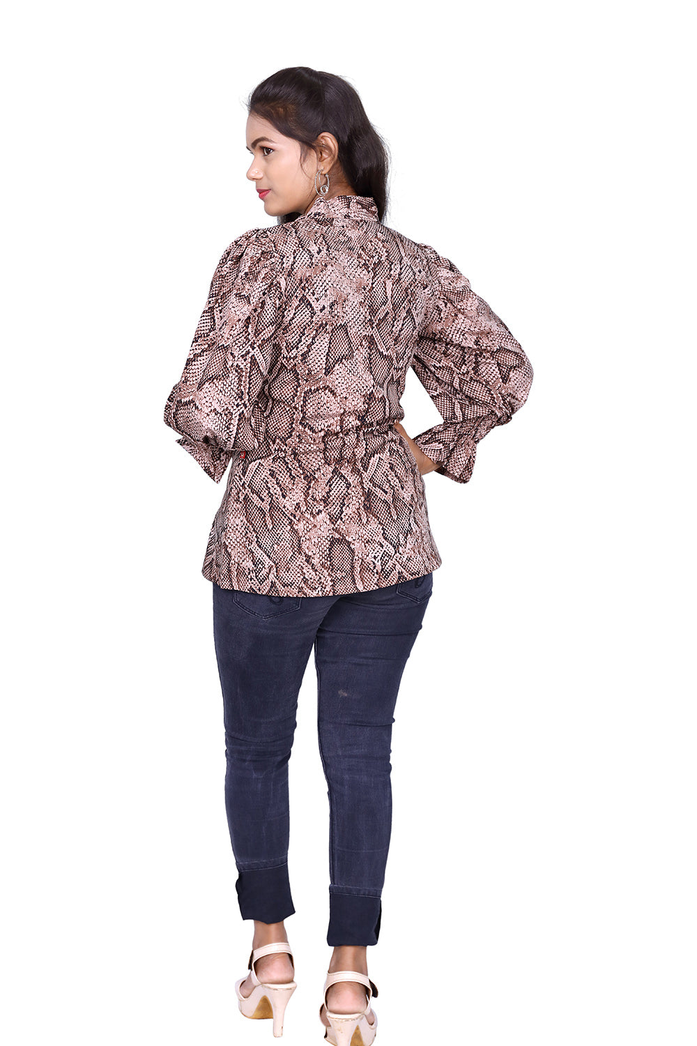 COFFEE BROWM SNAKE PRINT SHORT TOP | S3C978