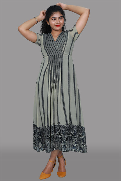 Squirrel grey printed gown |  S3G886