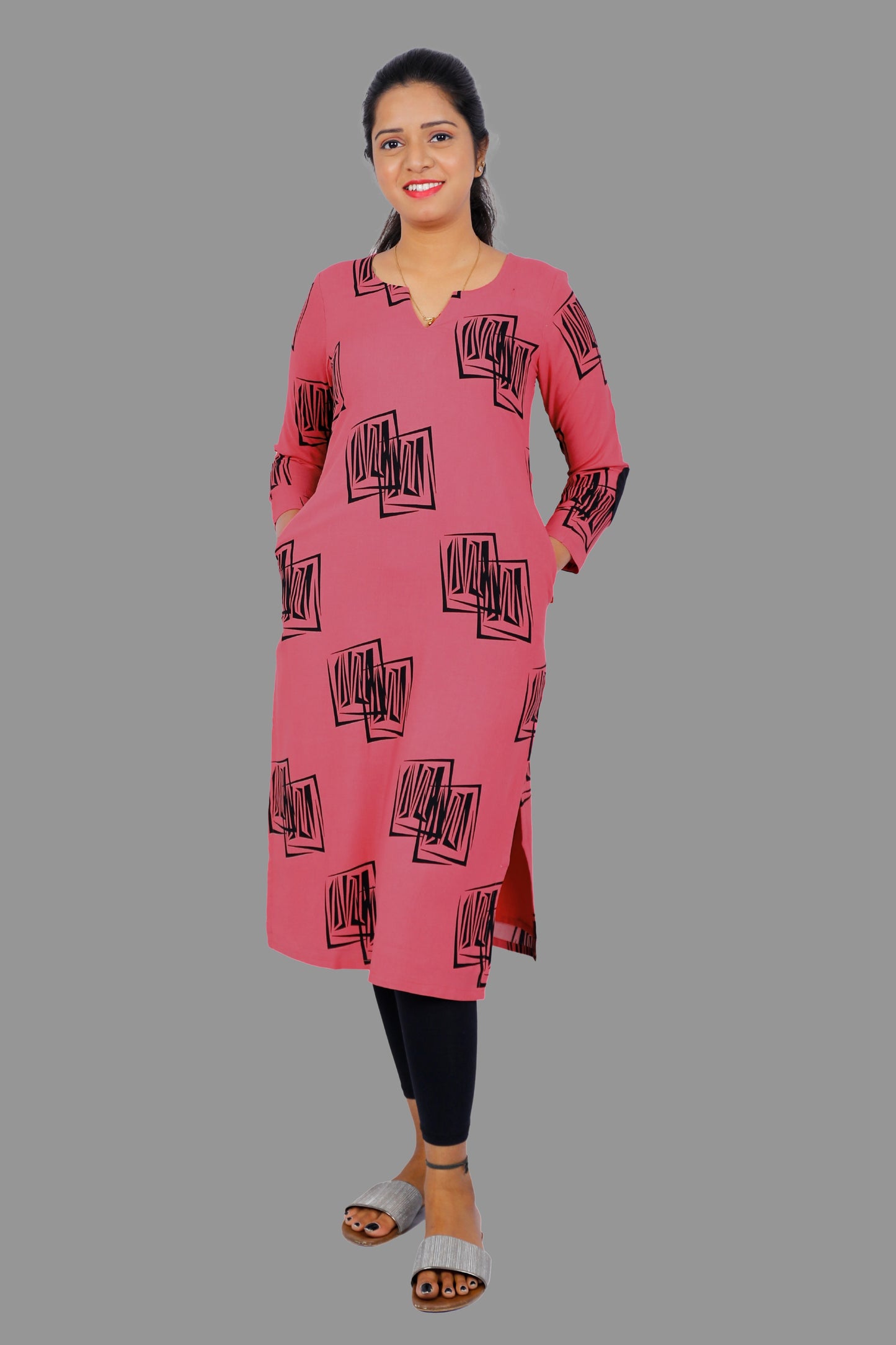 Women Printed Straight Kurta | S3301